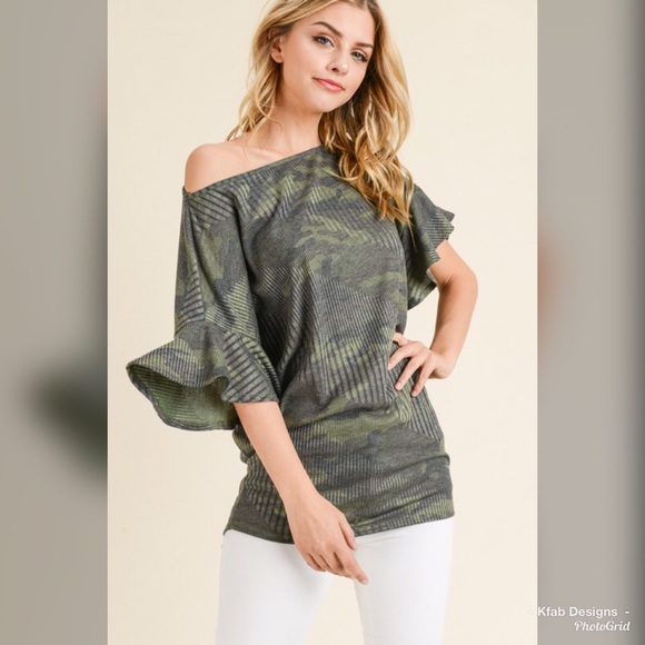 🥰LAST 1! Ribbed Ruffle Camo Off Shoulder Top! - Picture 2 of 4